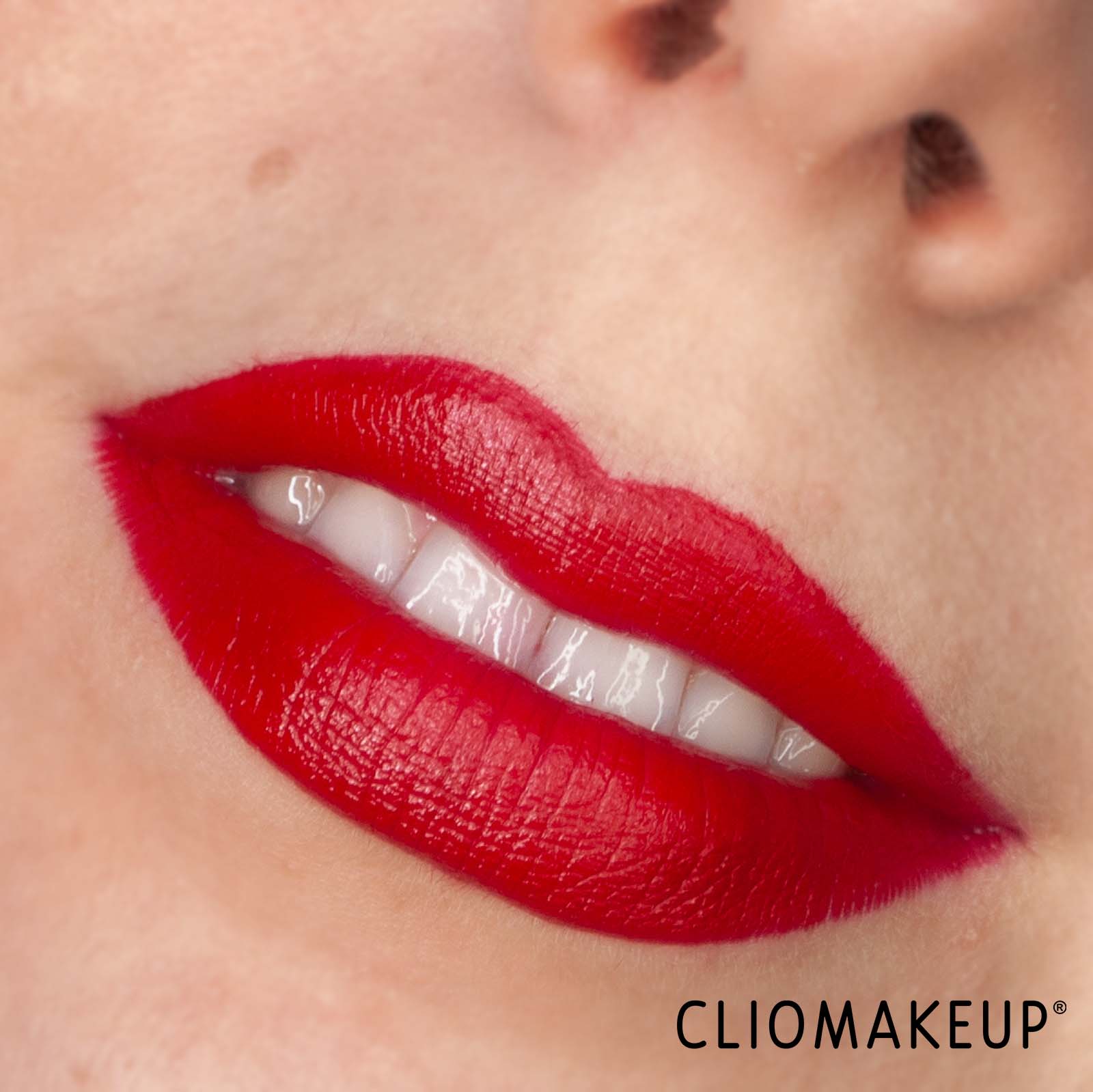 cliomakeup-recensione-rossetto-natasha-denona-i-need-a-rouge-lip-styletto-11
