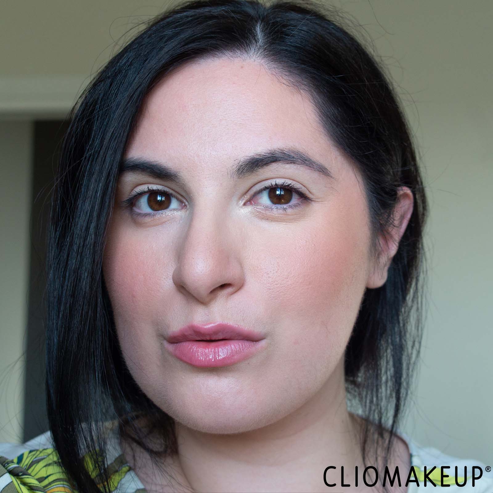 cliomakeup-recensione-spray-fissante-too-faced-insurance-setting-spray-10