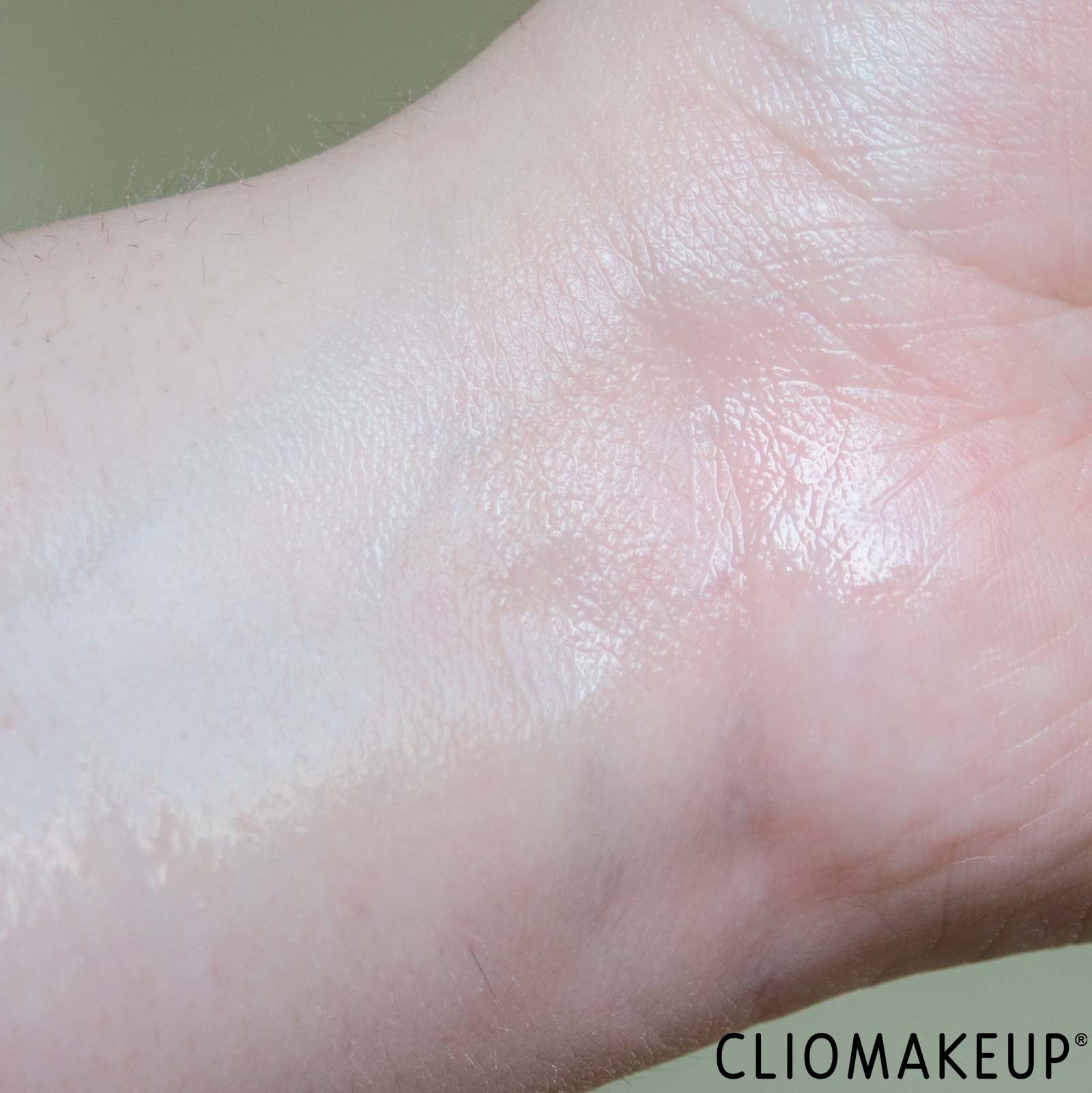 cliomakeup-recensione-spray-fissante-too-faced-insurance-setting-spray-6