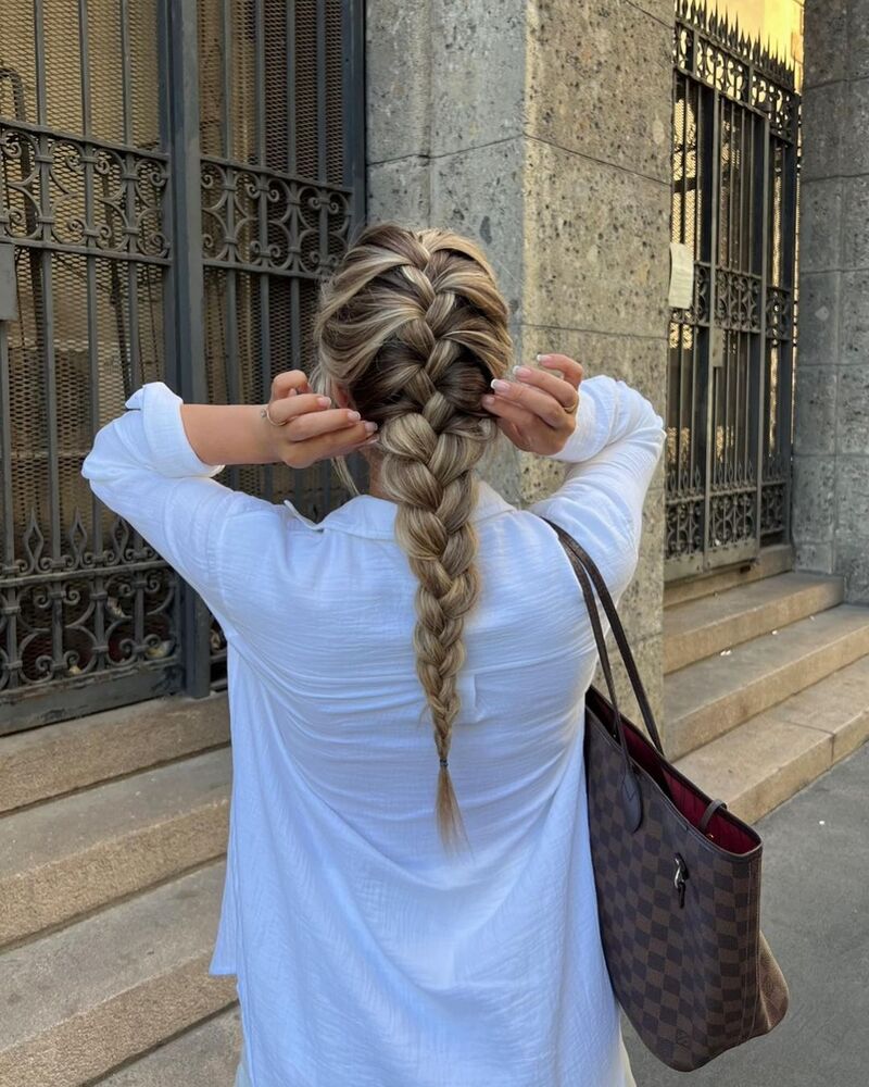 cliomakeup-acconciature-capelli-rovinati-mare-treccia-francese