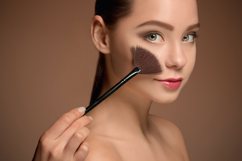 cliomakeup-come-non-sporcare-viso-con-trucco-7