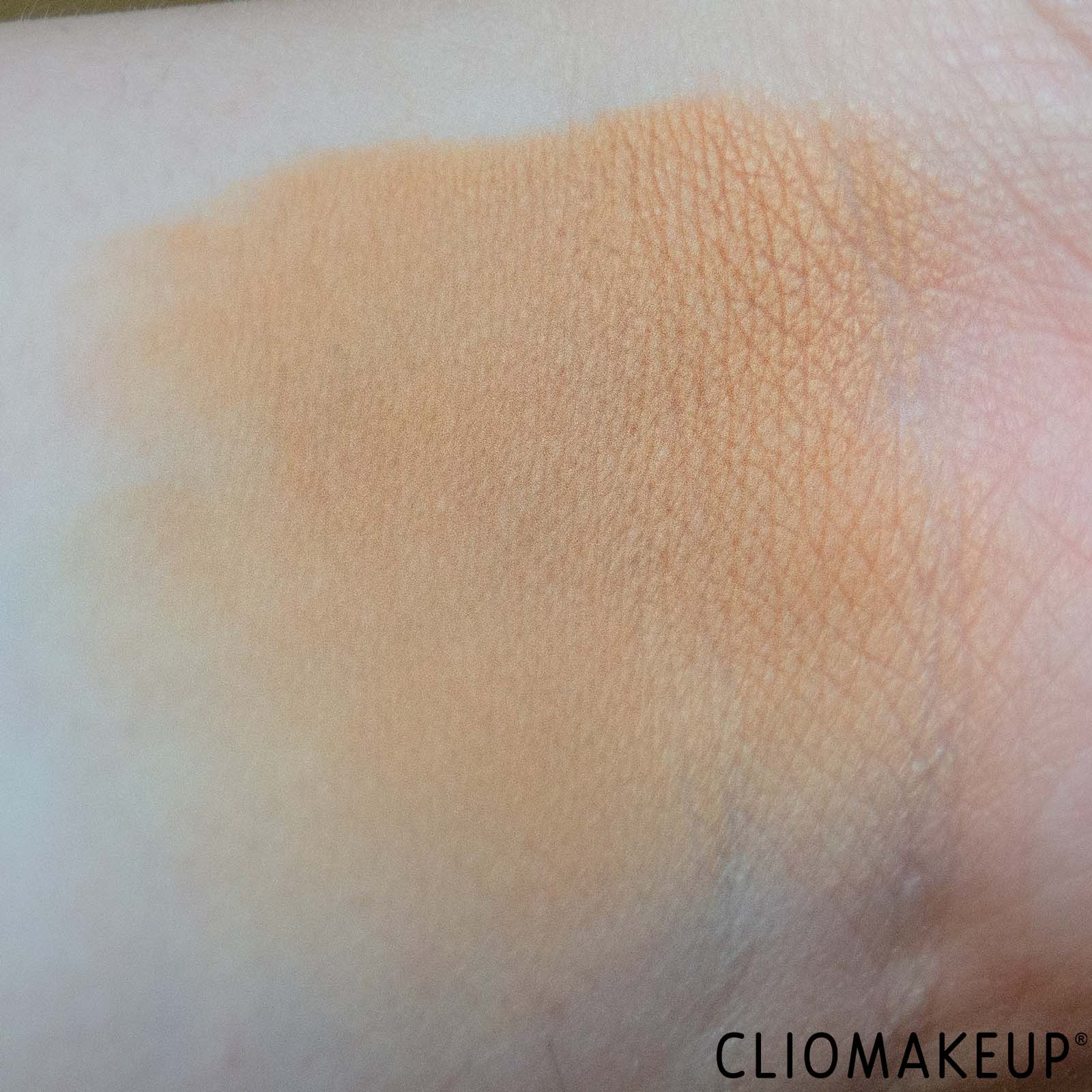 cliomakeup-recensione-correttore-nars-soft-matte-complete-concealer-8
