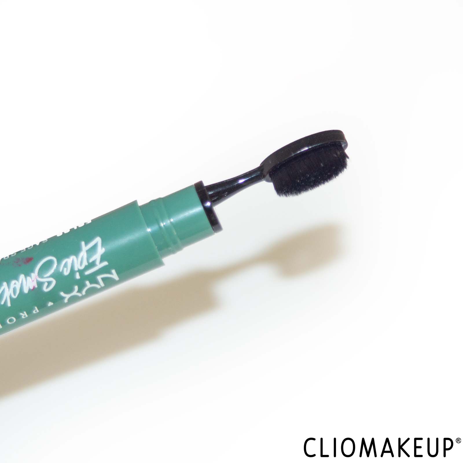 cliomakeup-recensione-eyeliner-nyx-professional-makeup-epic-smoke-liner-5