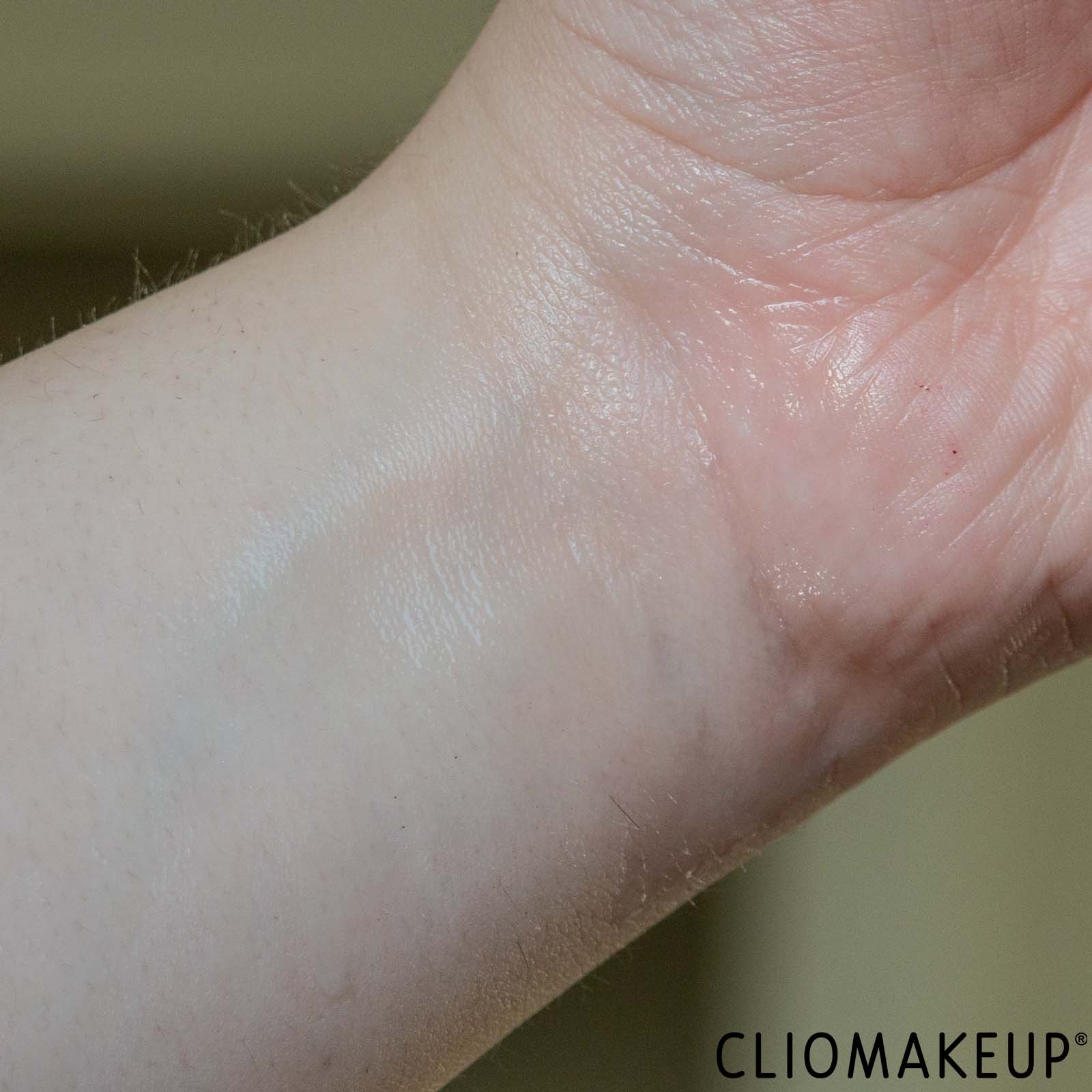 cliomakeup-recensione-spray-fissante-it-cosmetics-your-skin-but-better-setting-spray-6