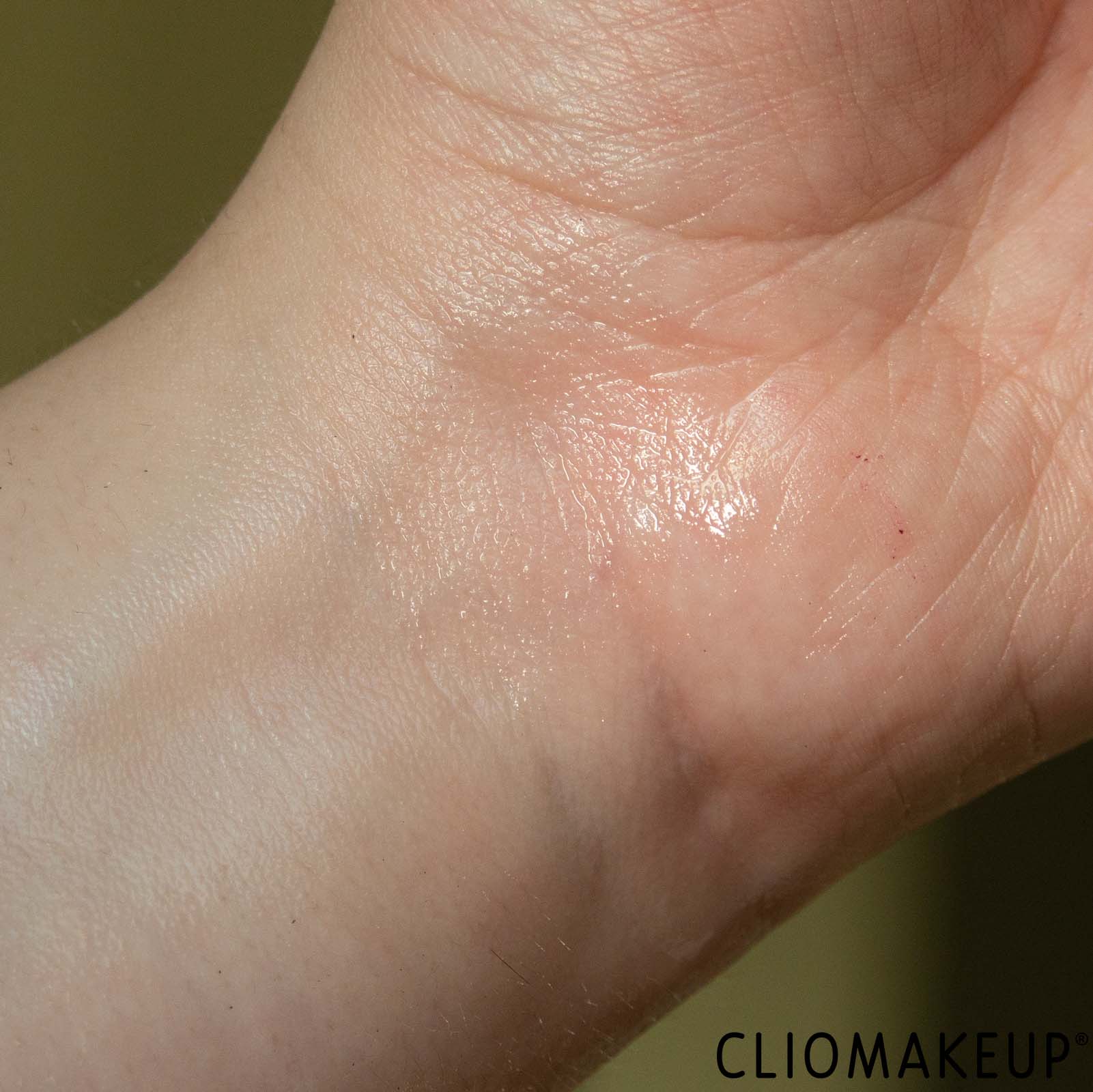 cliomakeup-recensione-spray-fissante-it-cosmetics-your-skin-but-better-setting-spray-7