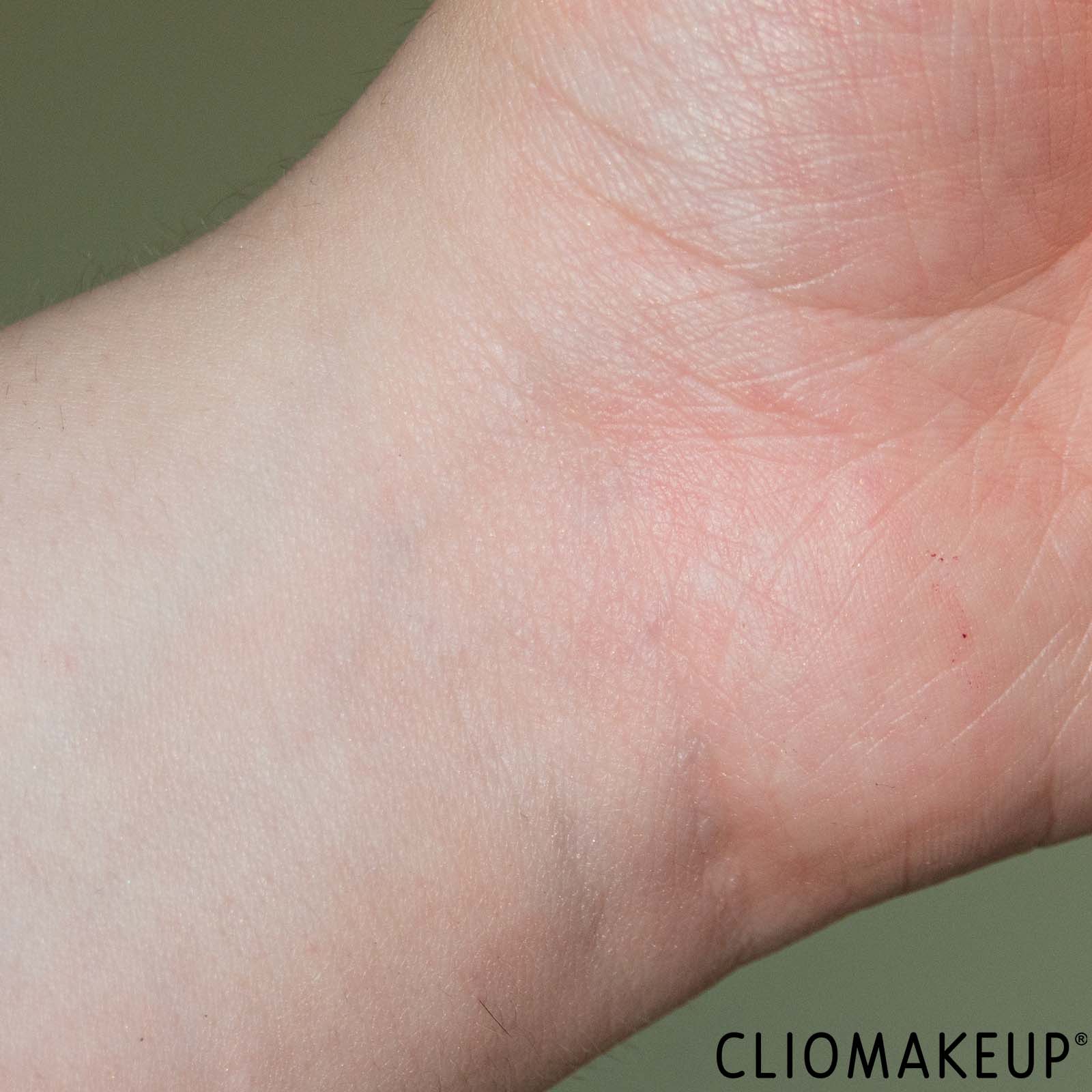 cliomakeup-recensione-spray-fissante-it-cosmetics-your-skin-but-better-setting-spray-9