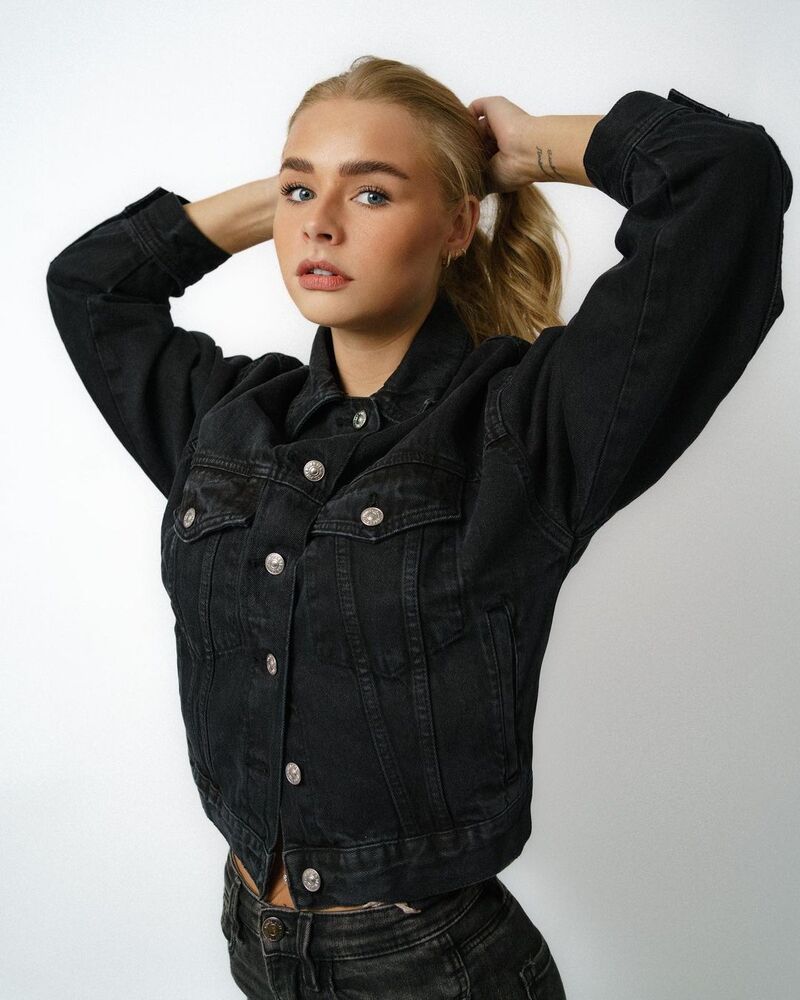 cliomakeup-come-abbinare-jeans-scuri-camicia