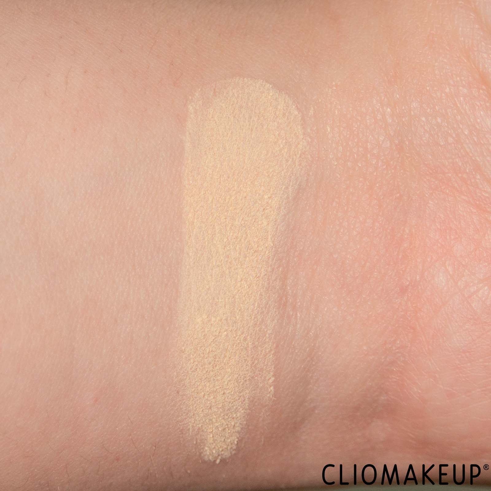 cliomakeup-recensione-cipria-laura-mercier-real-flawless-pressed-powder-7
