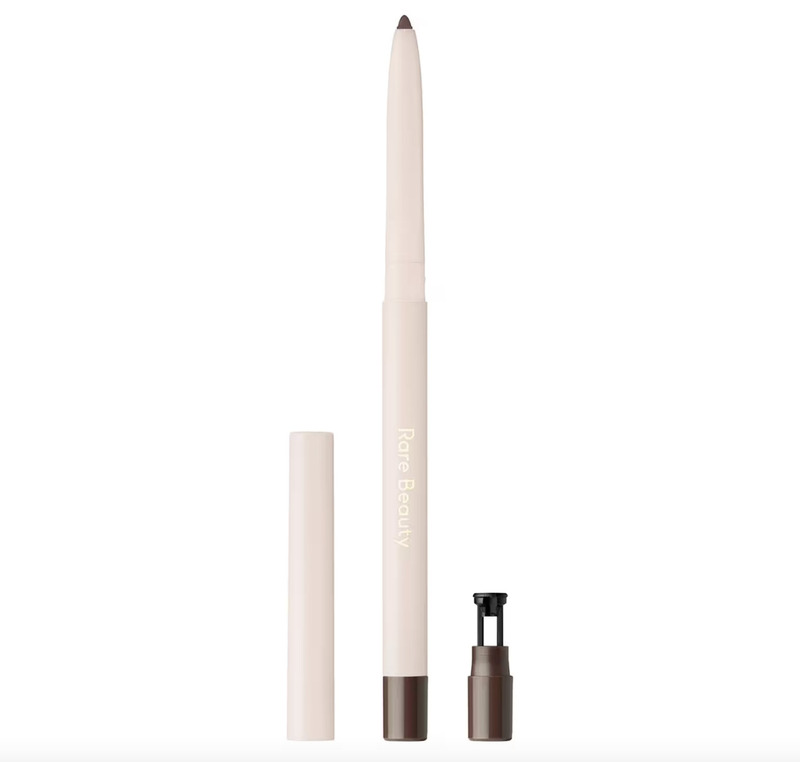 cliomakeup-tendenze-trucco-occhi-autunno-2023-rare-beauty-eyeliner-gel