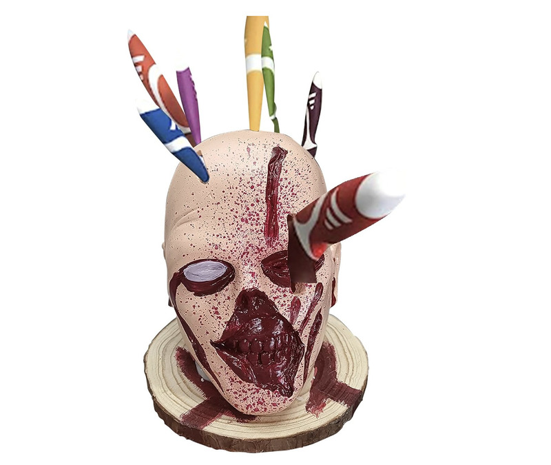 cliomakeup-decorazioni-casa-halloween-2023-supporto-coltelli