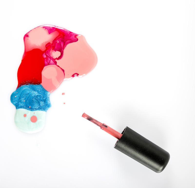 cliomakeup-ogni-quanto-cambiare-smalti-1