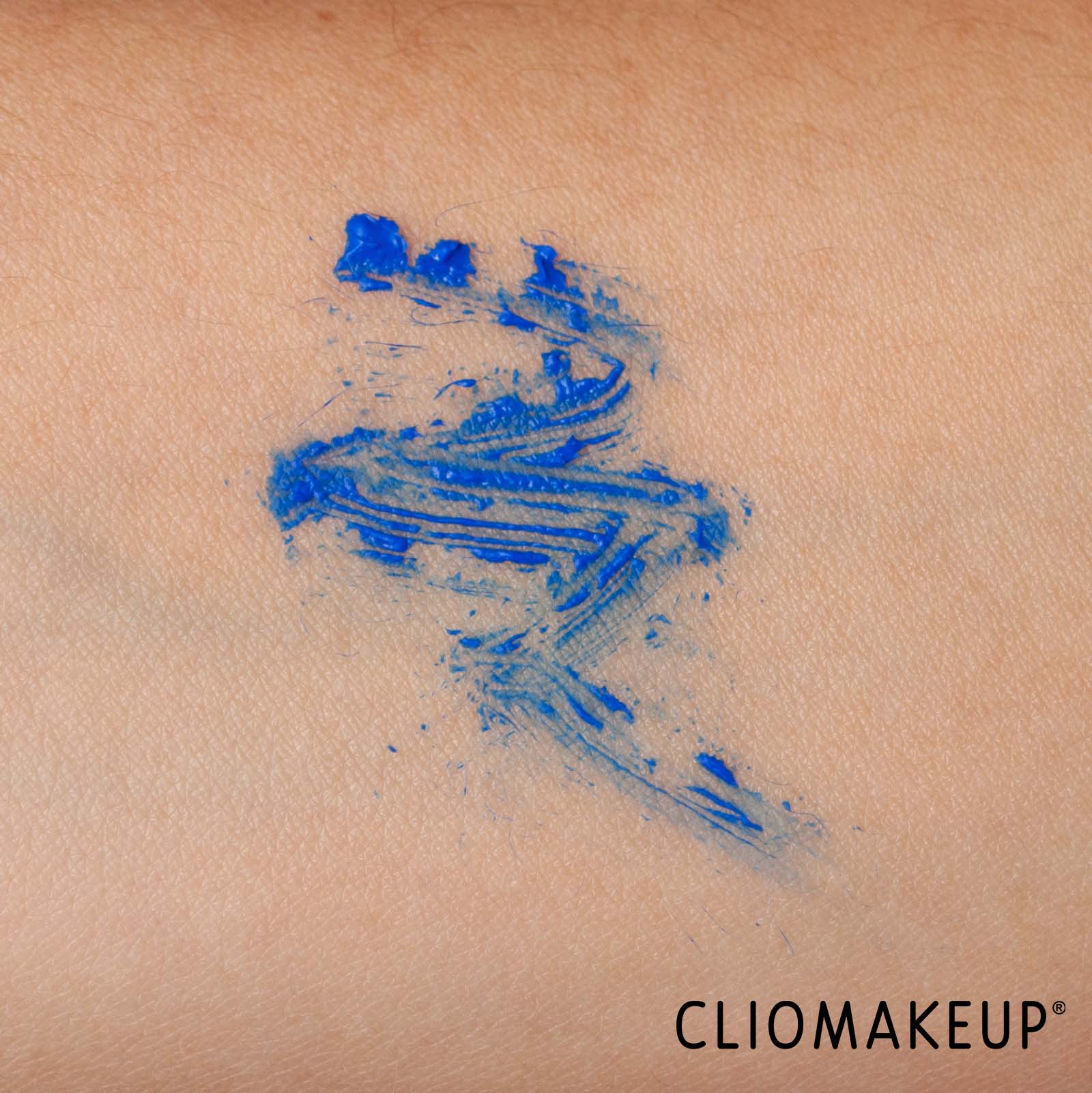 cliomakeup-recensione-mascara-ysl-lash-clash-extreme-volume-mascara-electric-blue-7