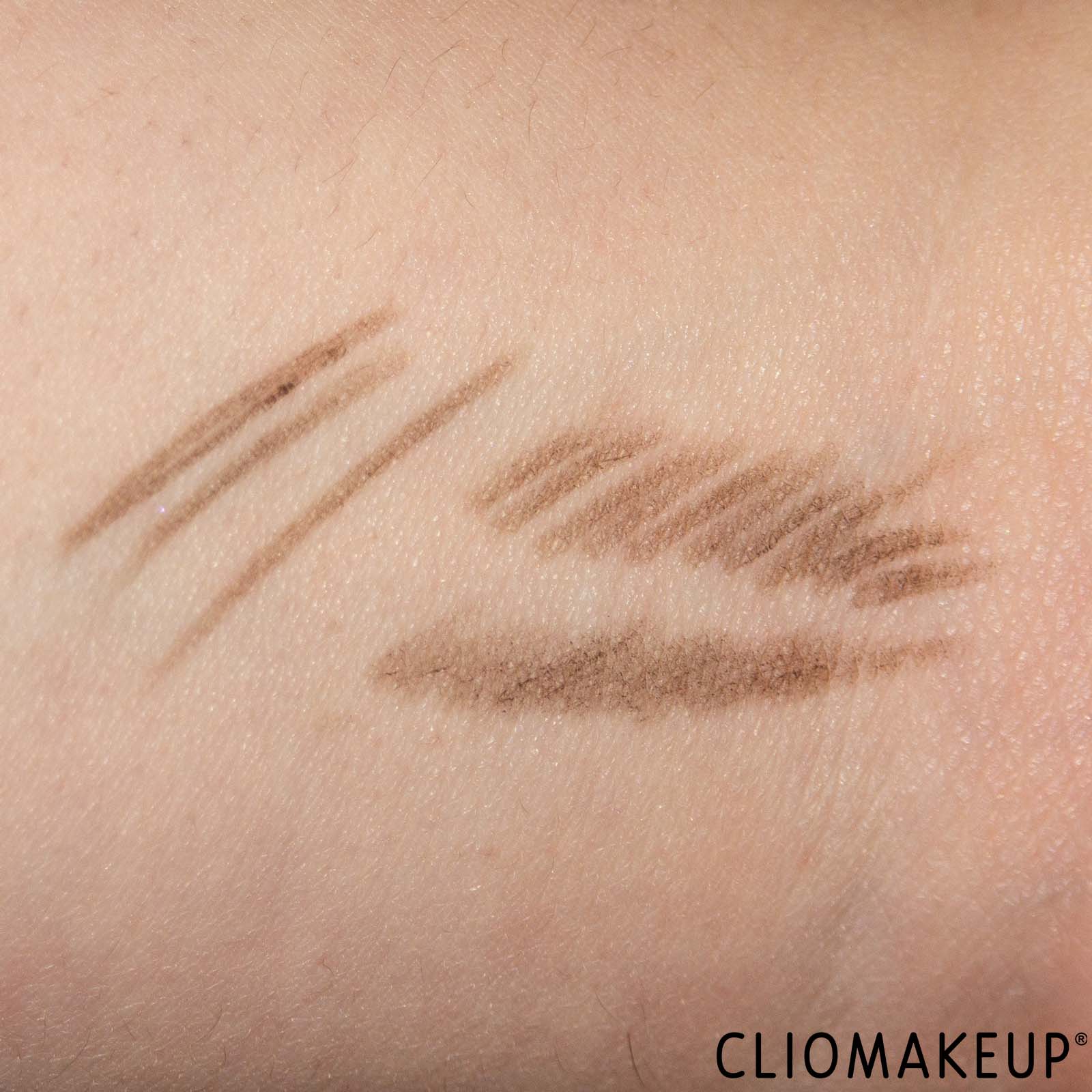 cliomakeup-recensione-matita-sopracciglia-astra-pure-beauty-brow-pencil-7