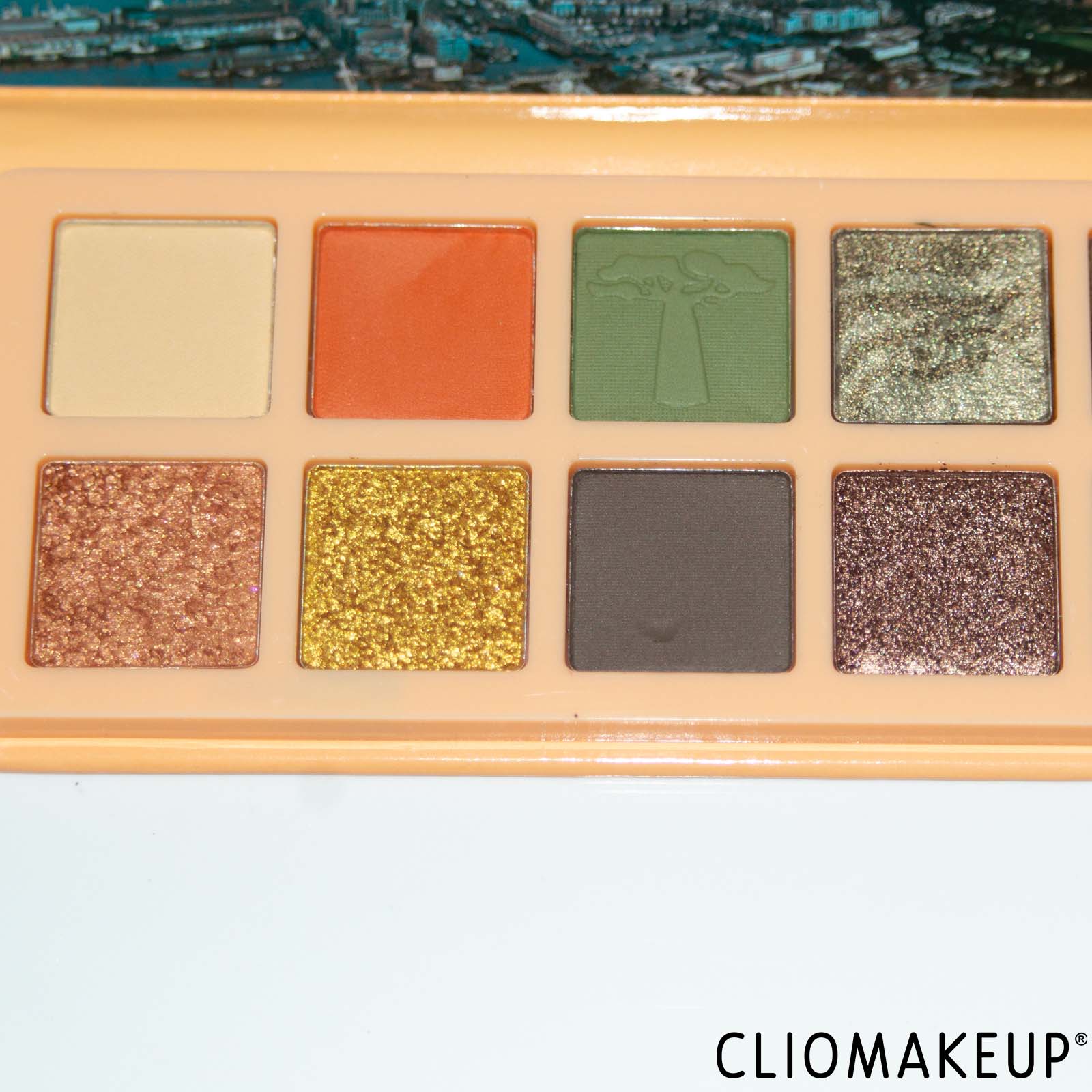 cliomakeup-recensione-palette-essence-welcome-to-cape-town-eyeshadow-palette-5