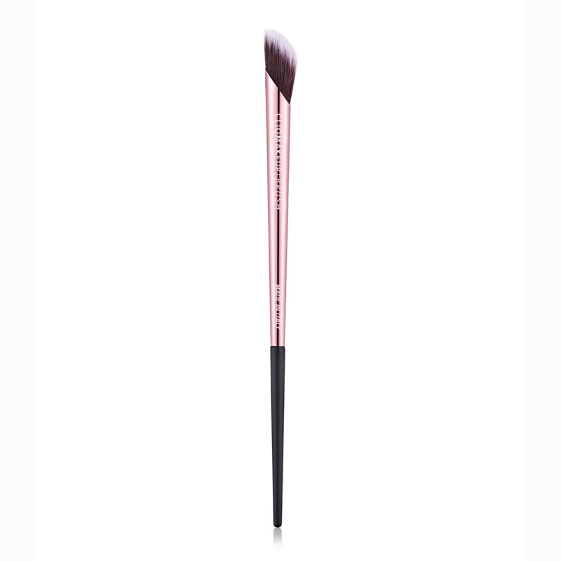 cliomakeup-spot-concealing-concealer-shading-brush