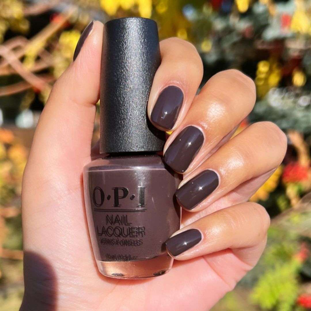 cliomakeup-unghie-cioccolato-autunno-2023-teamclio-14