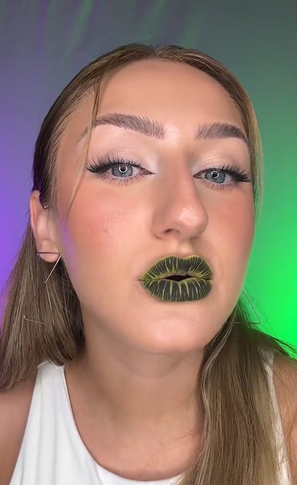trucco-halloween-beetlejuice-lips