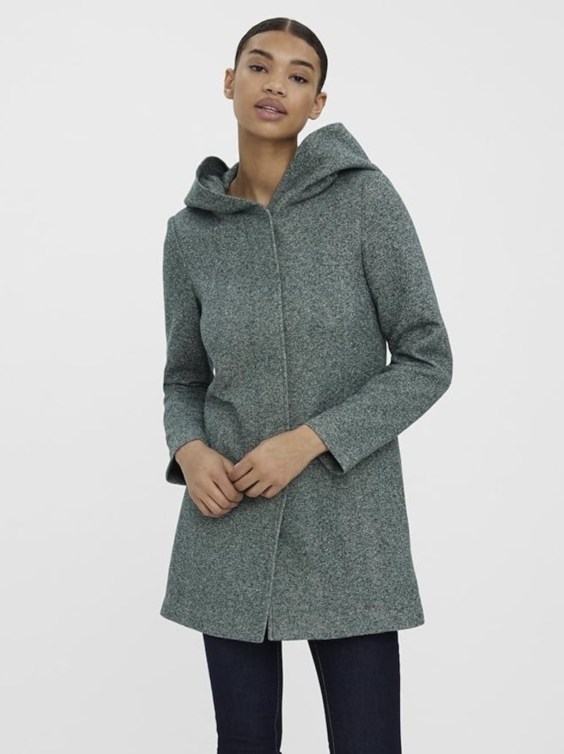 cliomakeup-capotto-corto-autunno-2023-veromoda