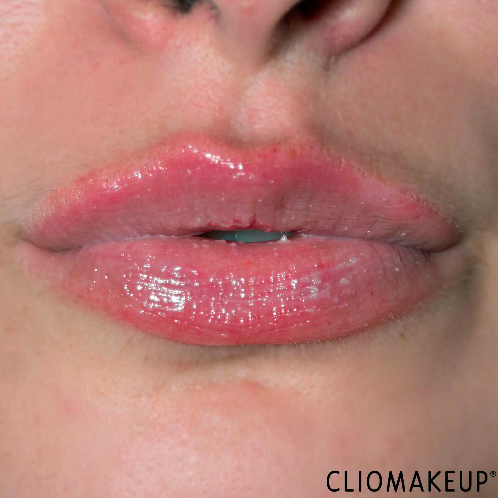 cliomakeup-recensione-balsamo-labbra-labello-scrub-idratante-rosa-canina-11
