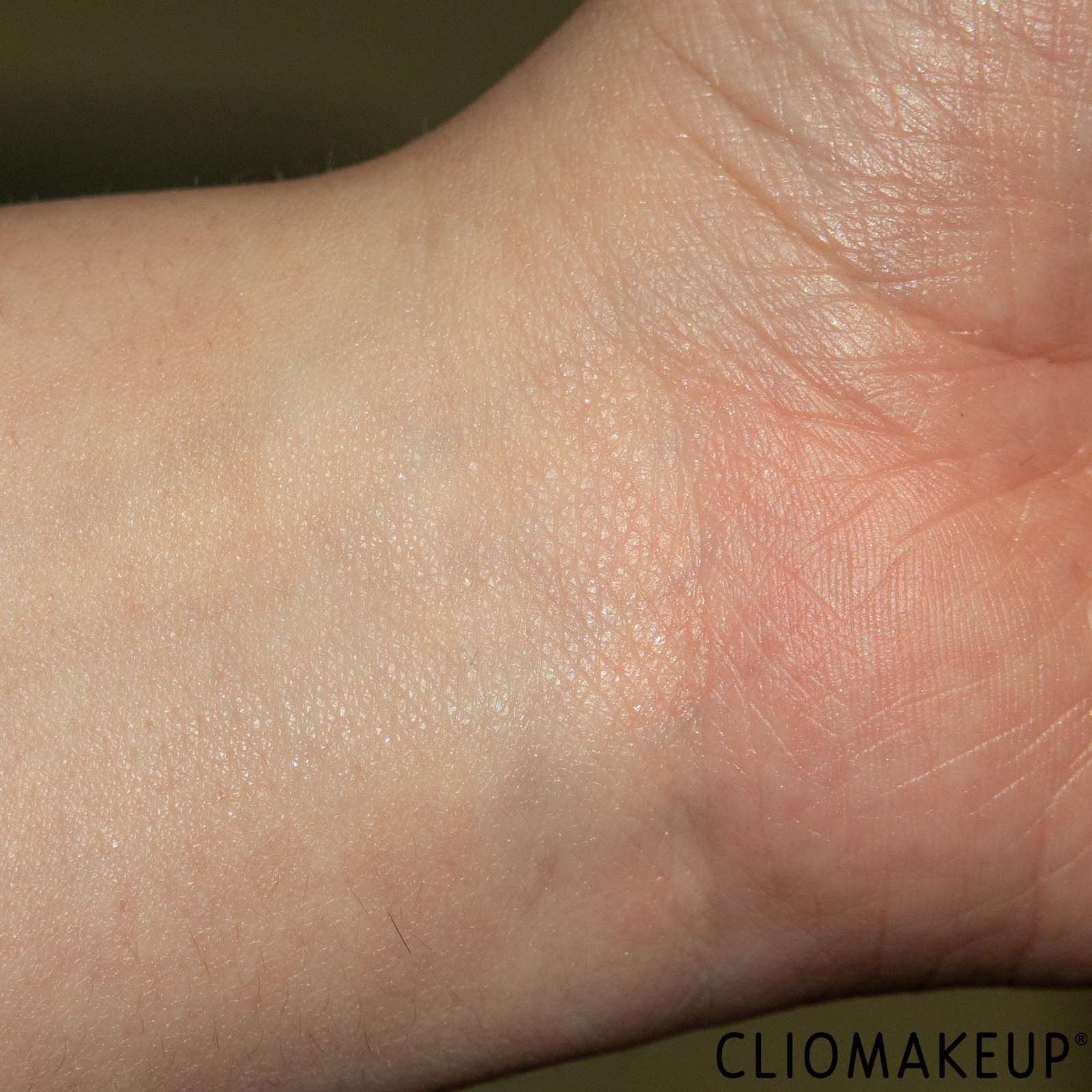 cliomakeup-recensione-recensione-spray-fissante-charlotte-tilbury-setting-spray-9