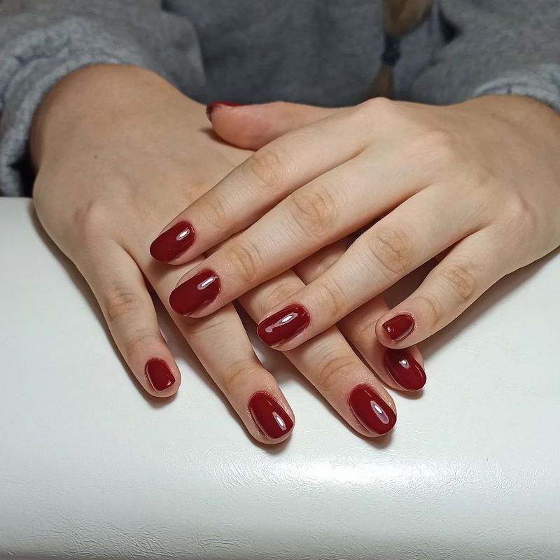 cliomakeup-unghie-rosse-natale-2023-4