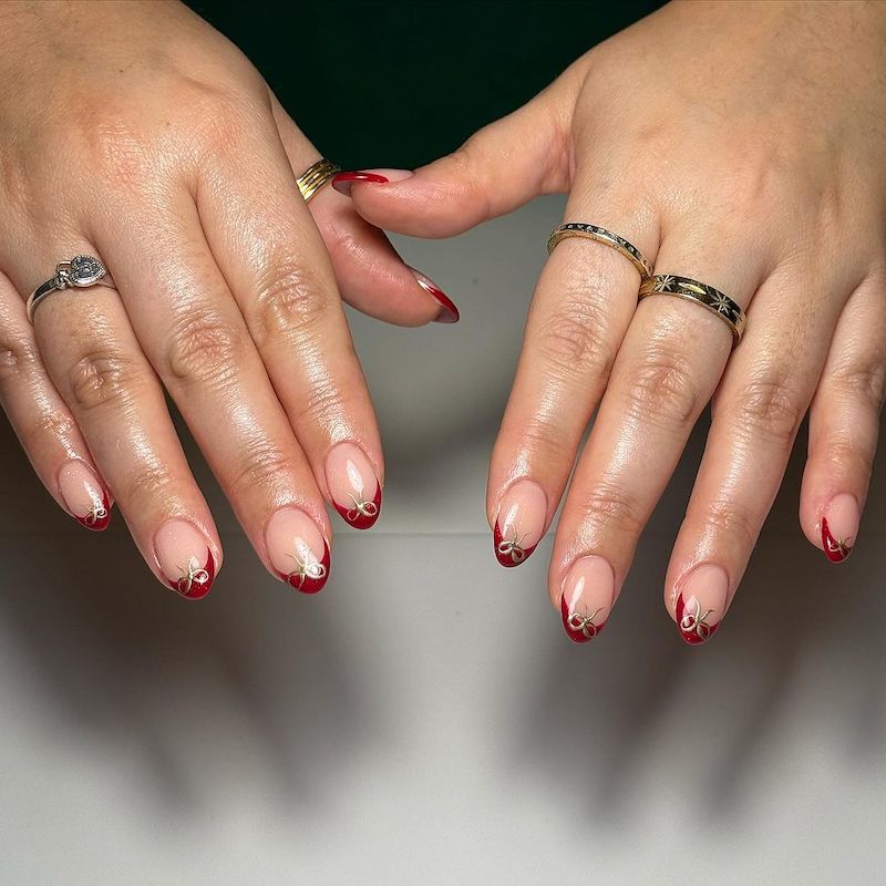cliomakeup-unghie-rosse-natale-2023-7