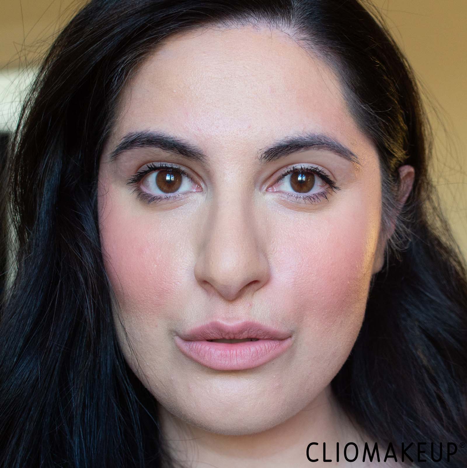 cliomakeup-recensione-blush-urban-decay-hydromaniac-fch-blusher-12