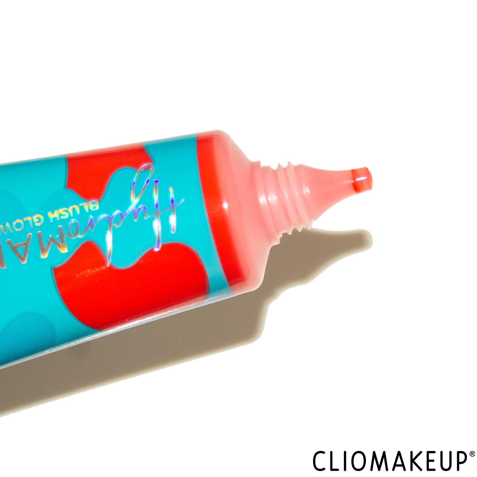 cliomakeup-recensione-blush-urban-decay-hydromaniac-fch-blusher-5