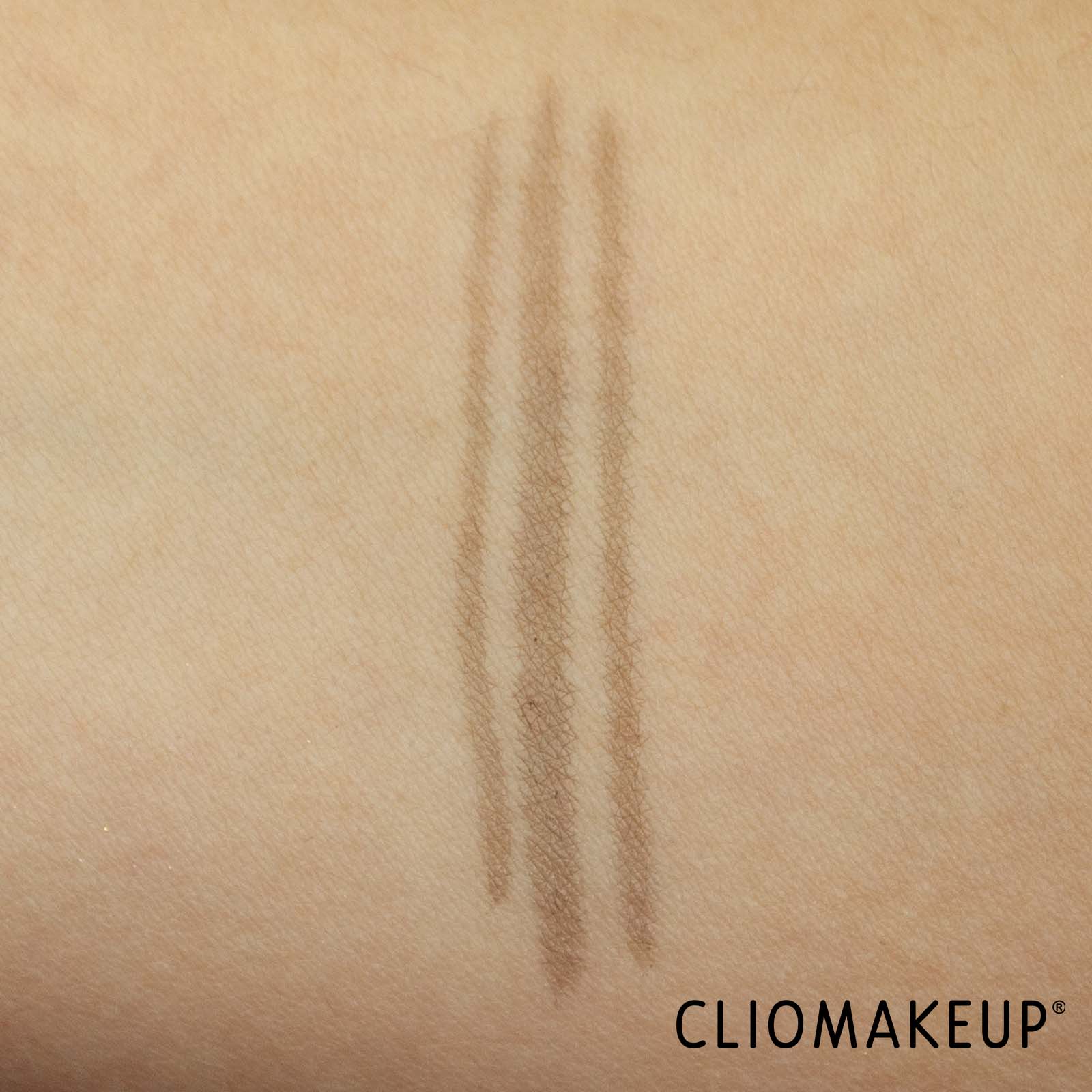 cliomakeup-recensione-matita-sopracciglia-mesauda-signabrow-eyebrow-pen-7
