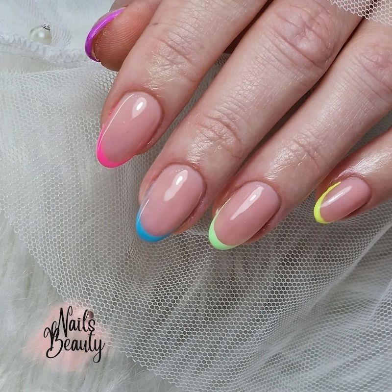 cliomakeup-tendenze-unghie-primavera-2024-7