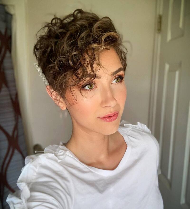 cliomakeup-colore-capelli-corti-pixie-riccio