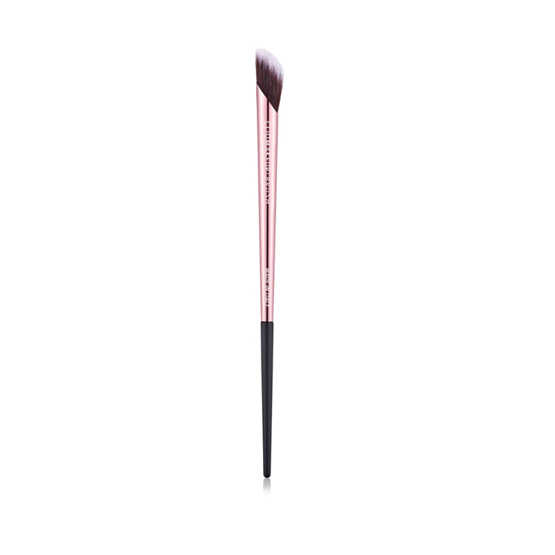cliomakeup-come-applicare-correttore-pelle-matura-9