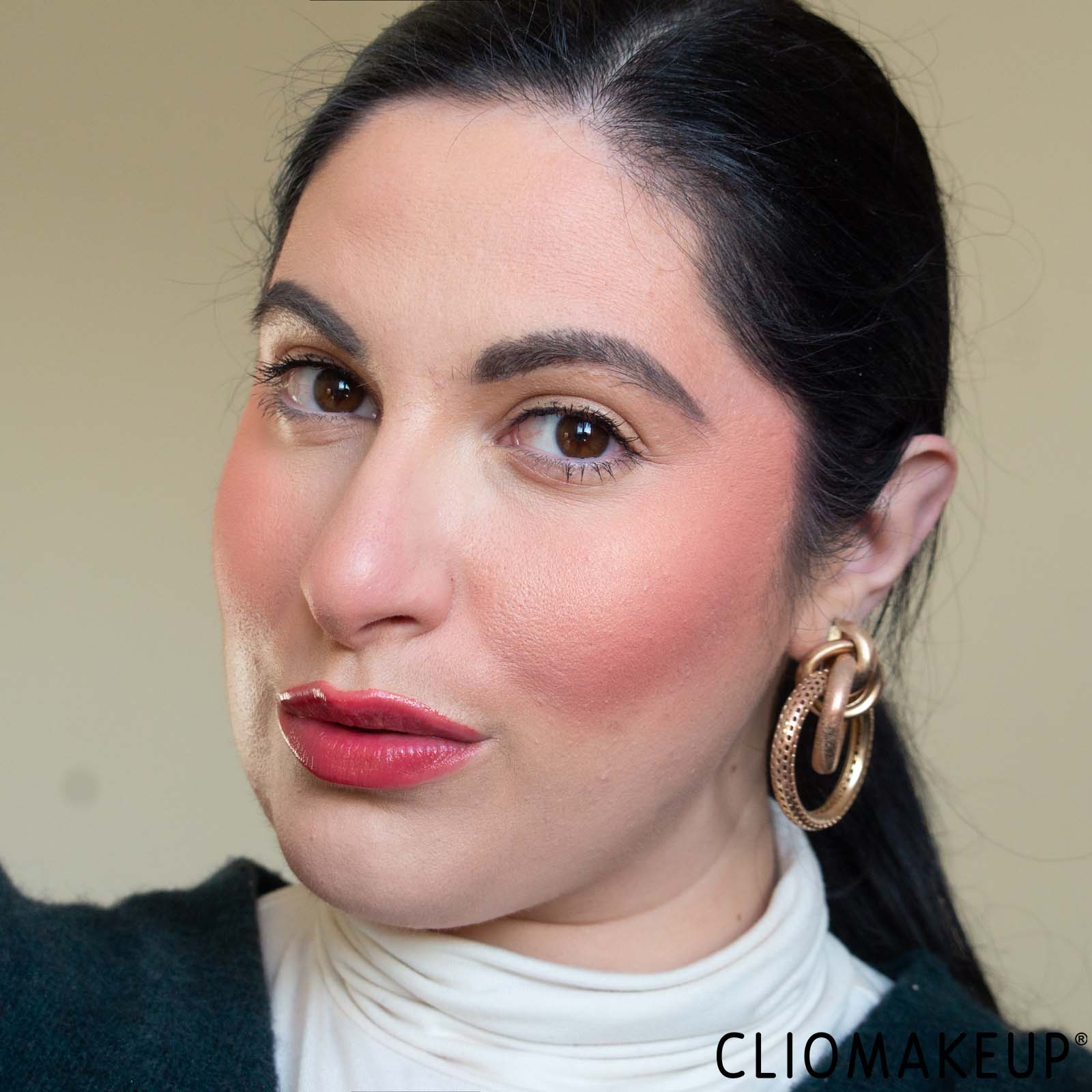 cliomakeup-recensione-blush-catrice-my-jewels-my-rules-pearl-blush-12