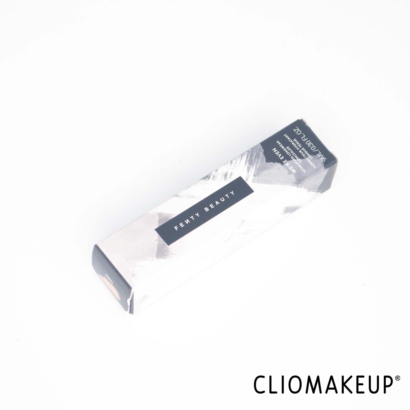 cliomakeup-recensione-correttore-fenty-beauty-were-even-hydrating-longwear-concealer-2