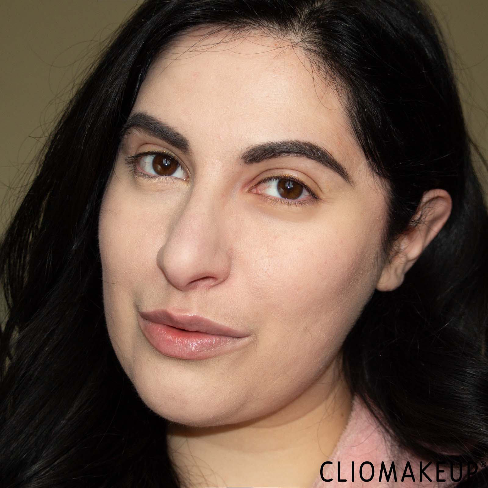 cliomakeup-recensione-fondotinta-essence-natural-matte-mousse-foundation-13