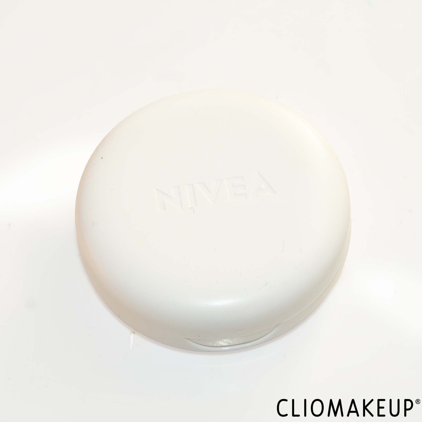 cliomakeup-recensione-fondotinta-nivea-cellular-3-in-1-care-cushion-3