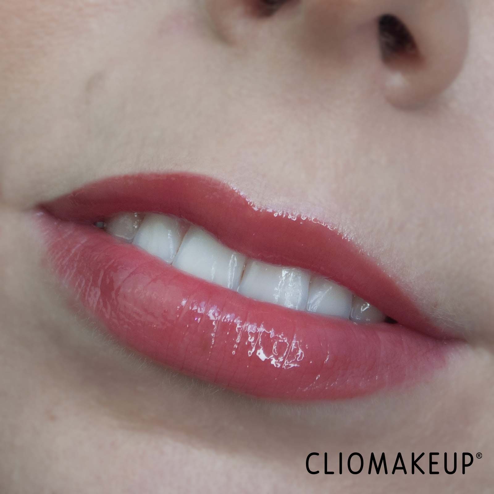 cliomakeup-recensione-volumizzanti-labbra-maybelline-lifter-gloss-plump-13