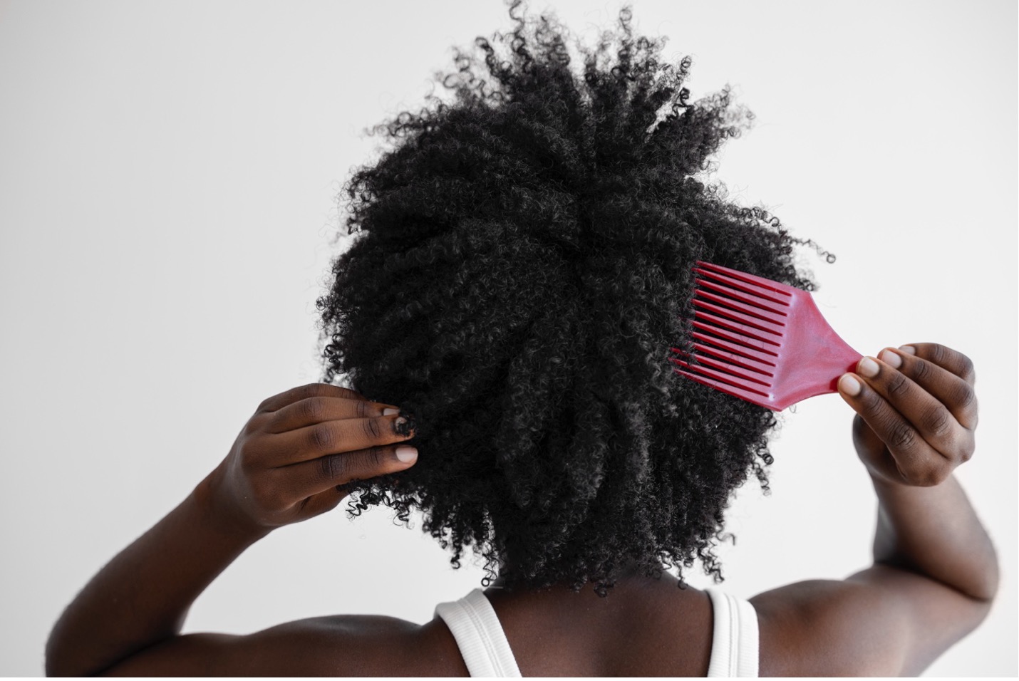 Cliomakeup-capelli-afro-districare