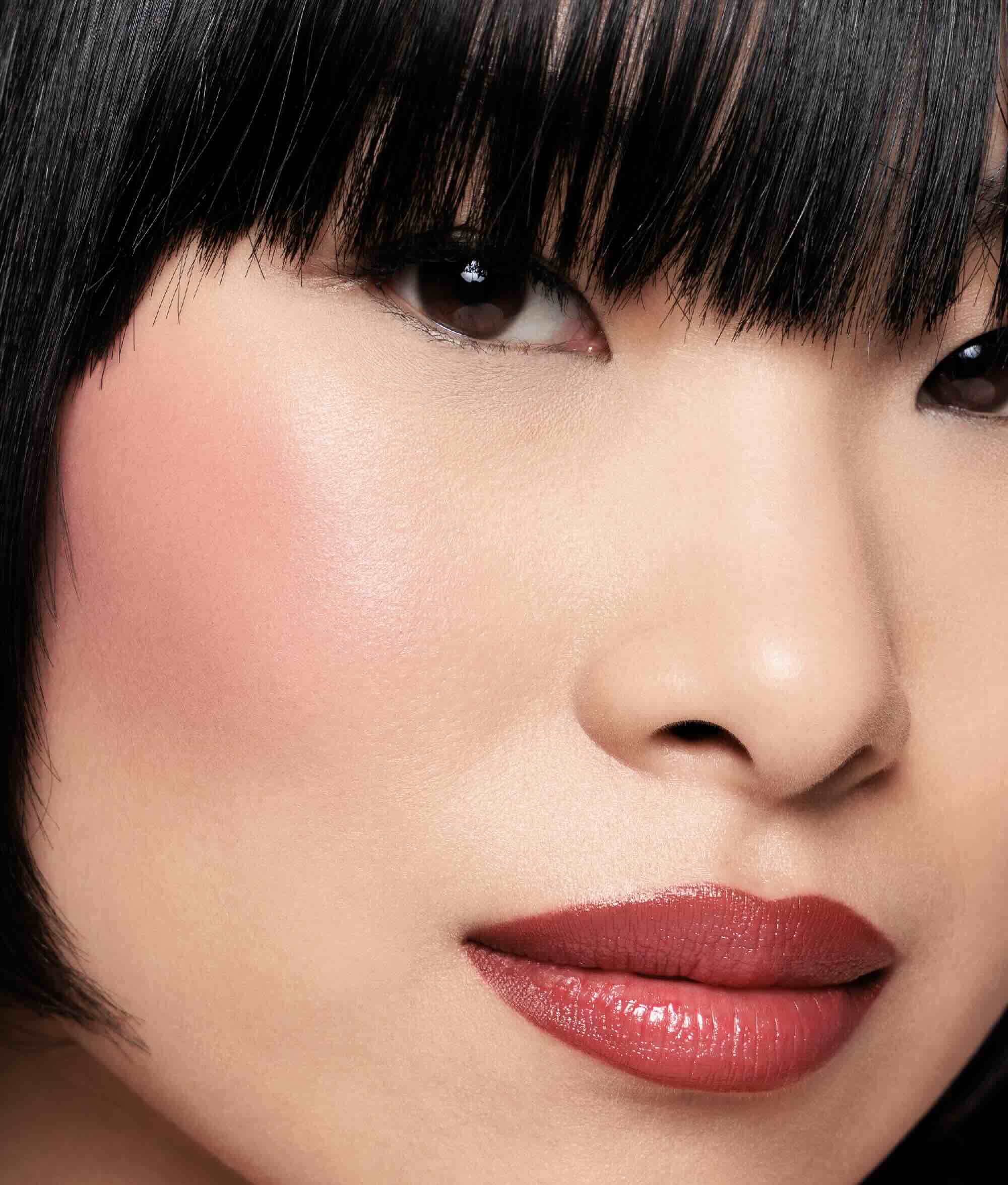 cliomakeup-babbol-Soft-creamy-stick-blush-facile-da-applicare-sfumabile-longlasting-open-02-dettagl