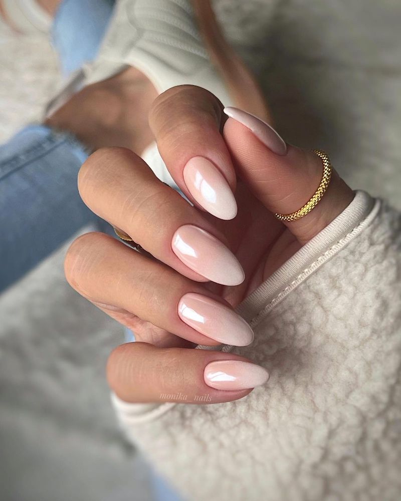 cliomakeup-glazed-donut-nails-primavera-2024-8