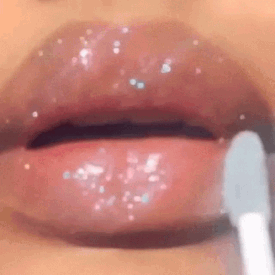 cliomakeup-lipgloss-estate-2024-saluti