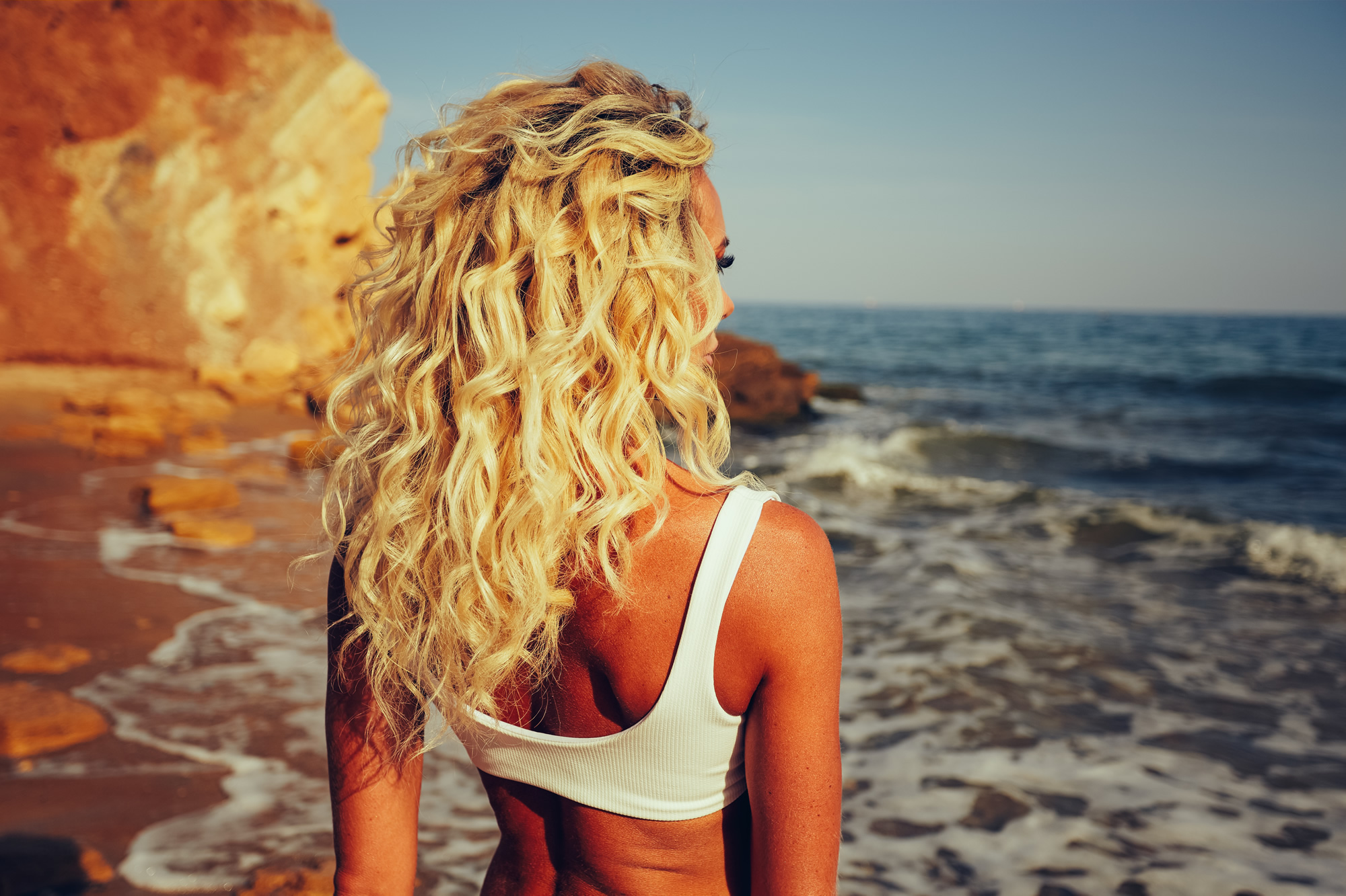 cliomakeup-perché-capelli-schiariscono-estate-sole-3