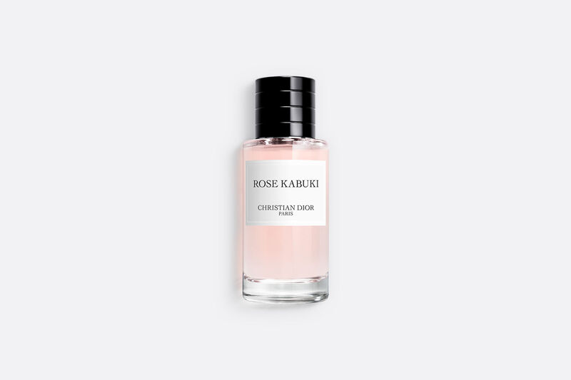 cliomakeup-profumi-alla-rosa-dior-rose-kabuki