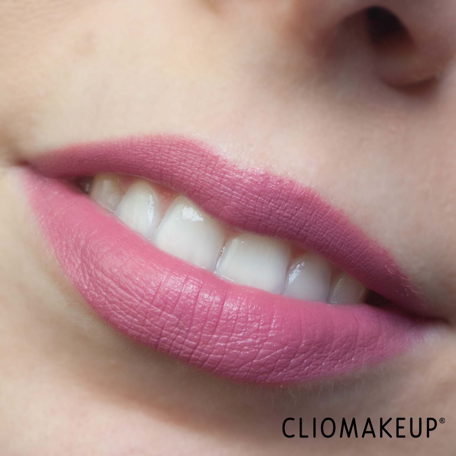 cliomakeup-recensione-rossetti-essence-the-slim-stick-long-lasting-lipstick-10