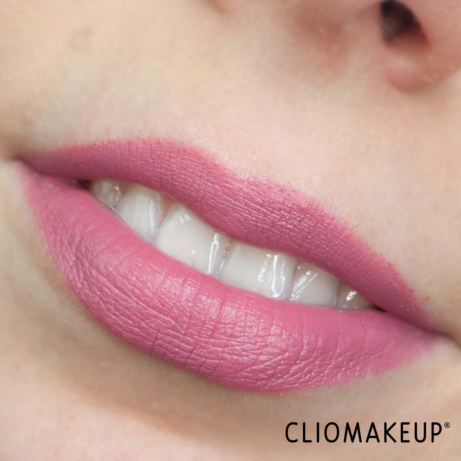 cliomakeup-recensione-rossetti-essence-the-slim-stick-long-lasting-lipstick-11