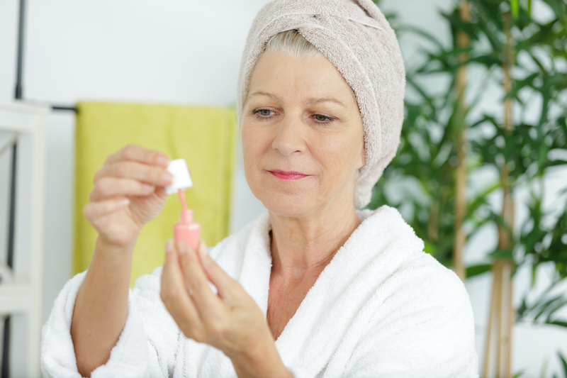 cliomakeup-cura-unghie-over-50-2