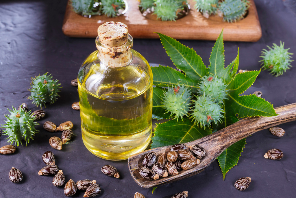 cliomakeup-olio-di-ricino-ciglia-funziona-cover