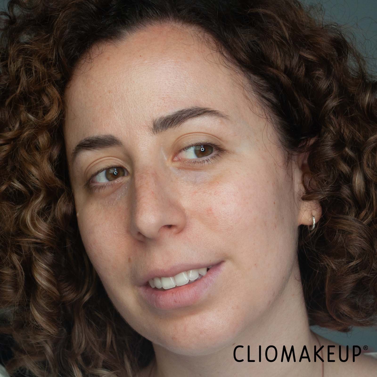 cliomakeup-recensione-crema-viso-idratante-weleda-skin-food-pelle-secca-e-screpolata-5