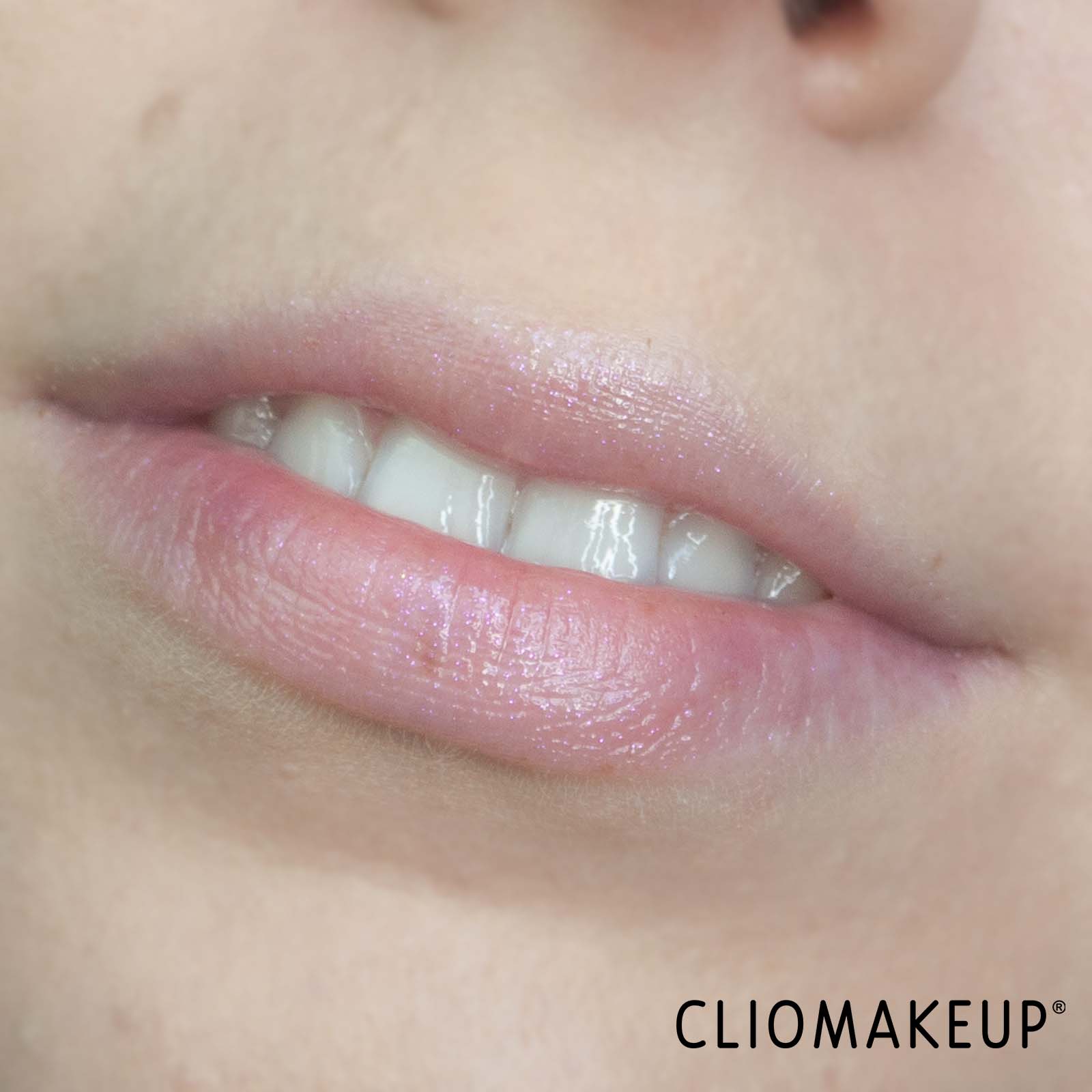 cliomakeup-recensione-olio-labbra-nyx-fat-oil-slick-click-shiny-lip-balm-11