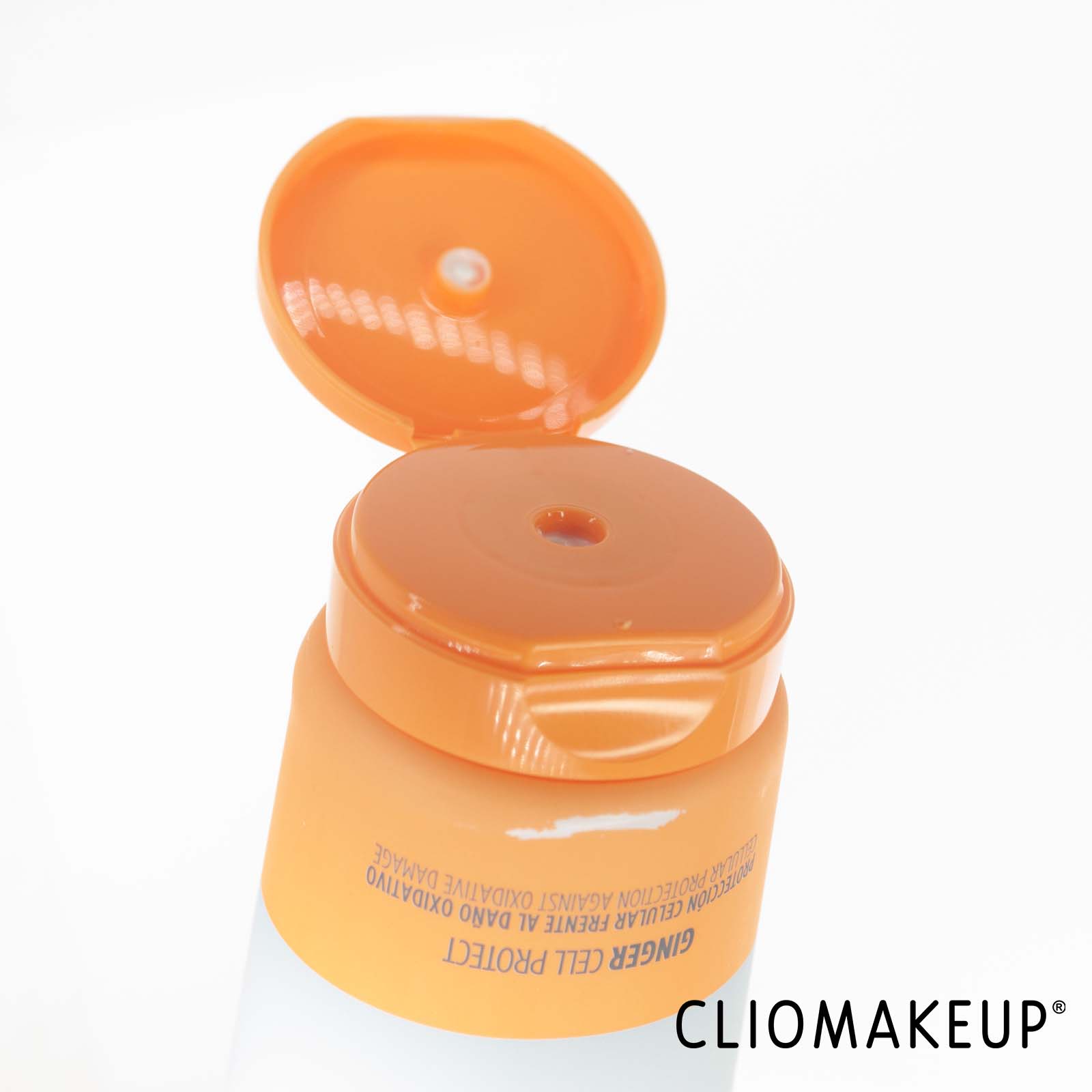 cliomakeup-recensione-protezione-solare-isdin-gel-cream-wet-skin-50 spf-intense-hydration-5